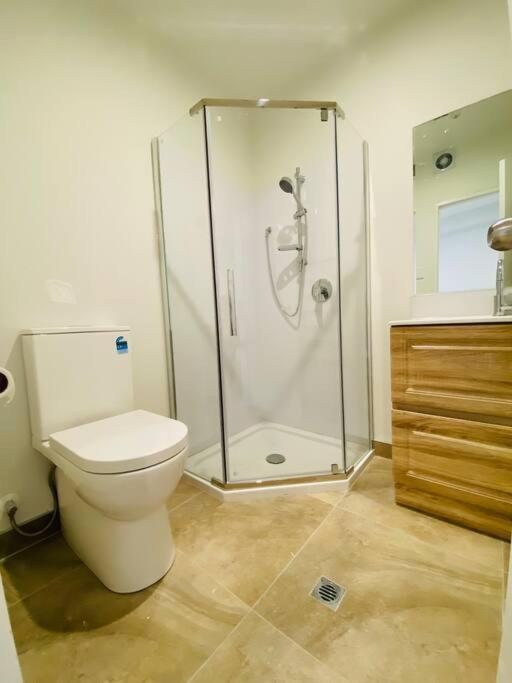 Otahuhu Town Centre Brand New Apartment 8B Auckland Exterior foto